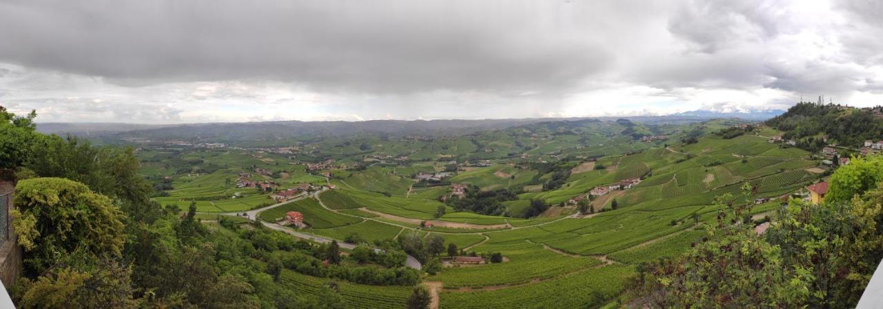 Ex Ostu Impero: Vino, Tartufo Ed Ospitalita Appartement La Morra Buitenkant foto