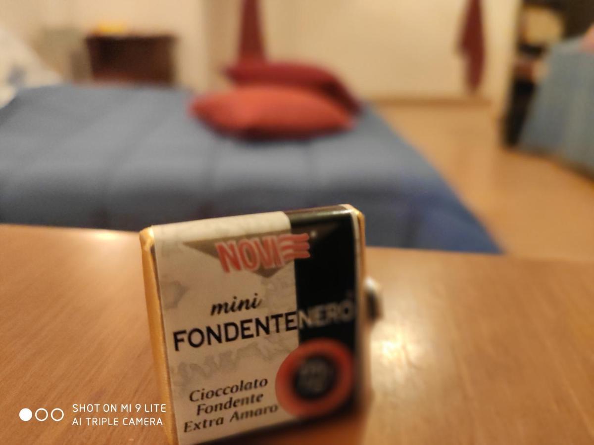 Ex Ostu Impero: Vino, Tartufo Ed Ospitalita Appartement La Morra Buitenkant foto