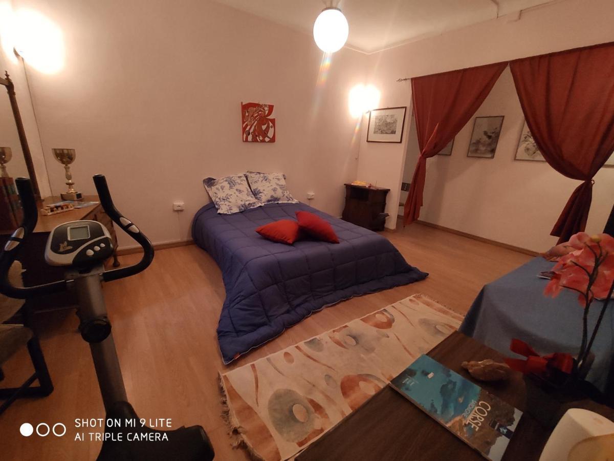Ex Ostu Impero: Vino, Tartufo Ed Ospitalita Appartement La Morra Buitenkant foto