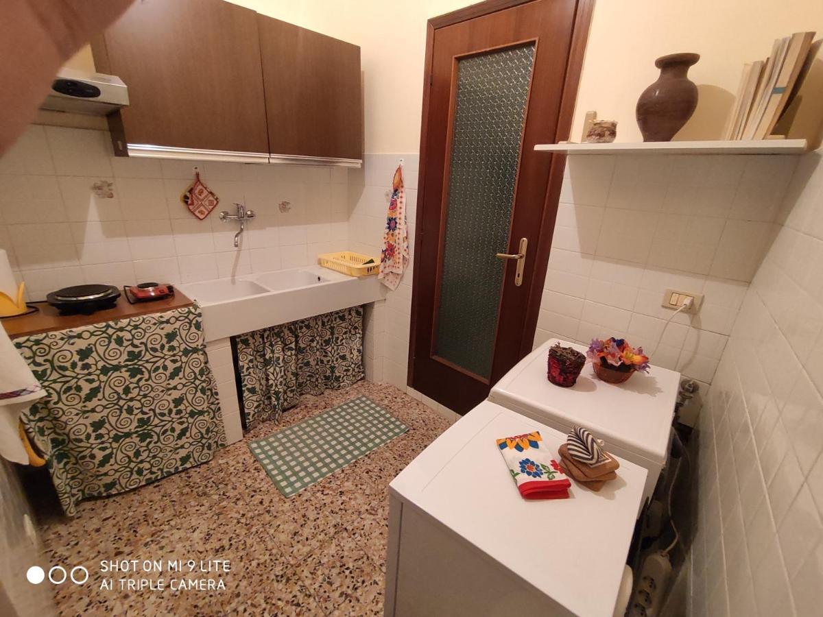 Ex Ostu Impero: Vino, Tartufo Ed Ospitalita Appartement La Morra Buitenkant foto